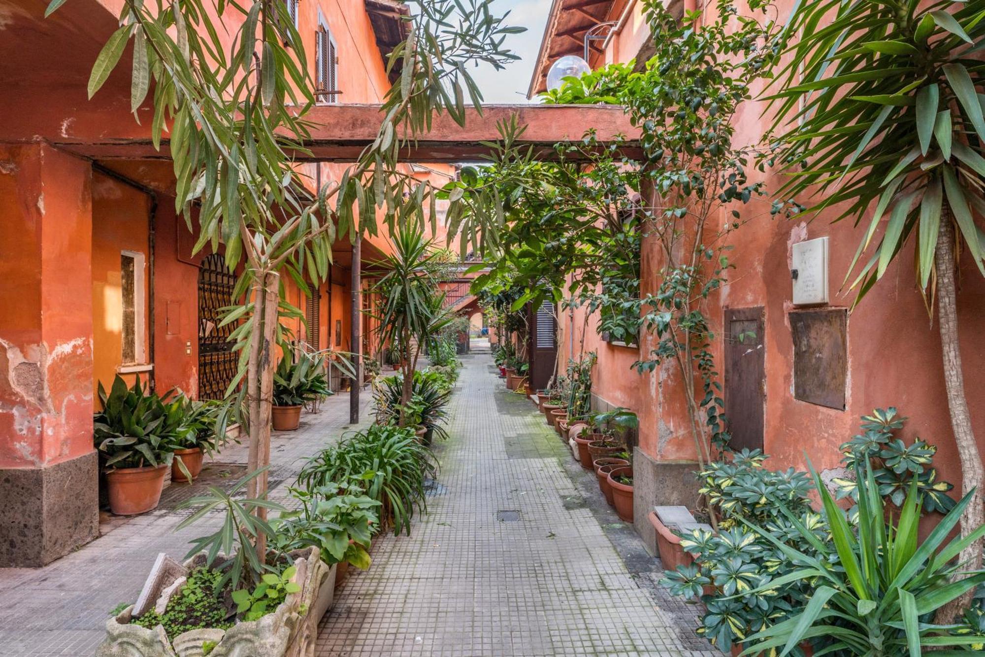 Famm - Charming Open Space In Trastevere Apartment *